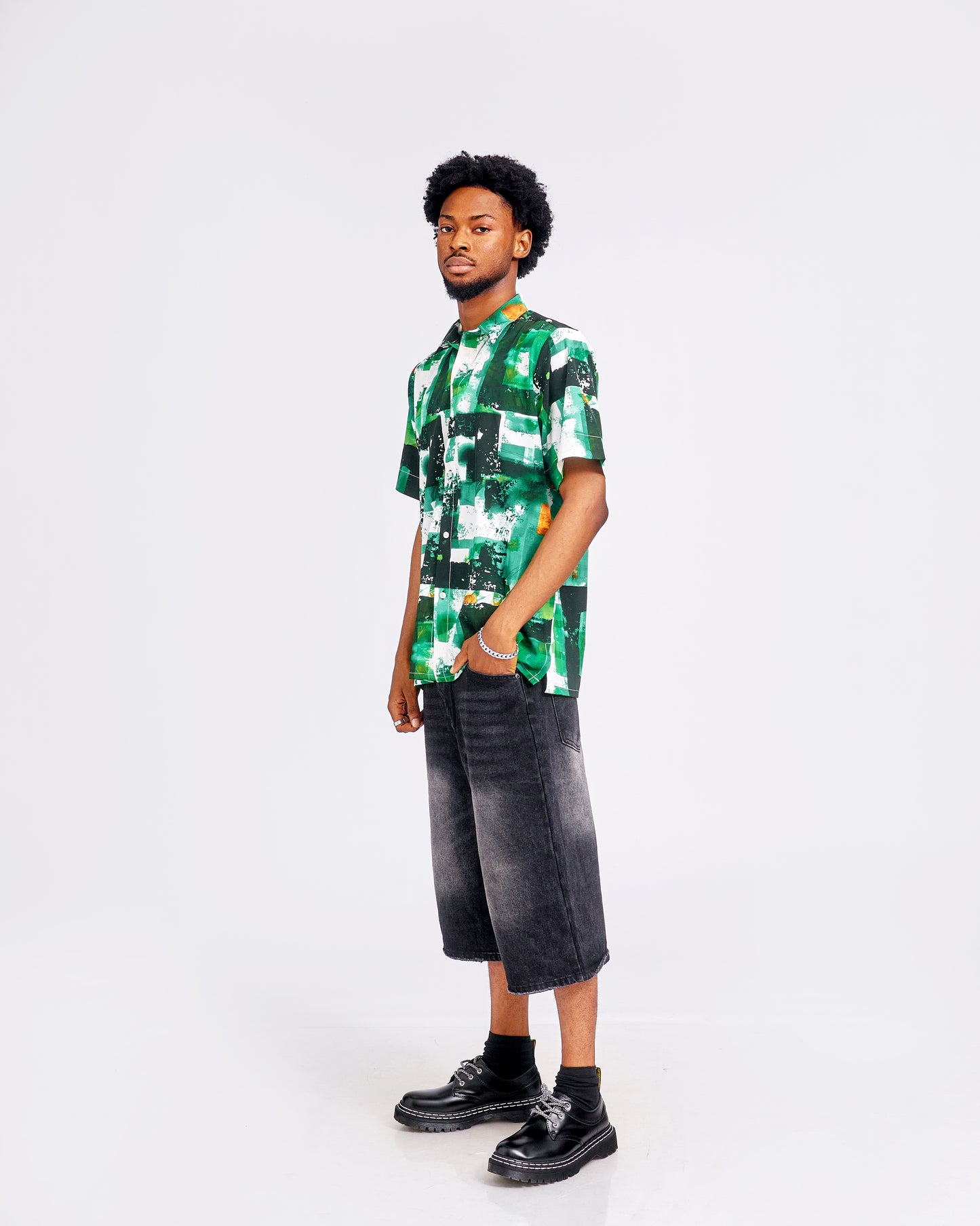 Multi-Color Green Shirt & Baggy Short Jeans